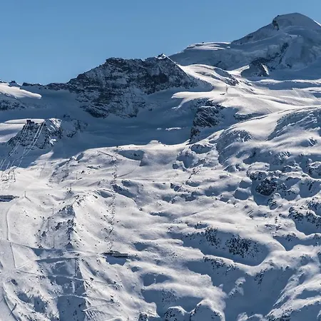 La Collina ホテル サース フェー