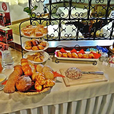 La Collina Hotel