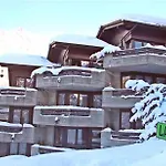 La Collina 3*